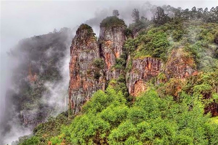 Pillar Rocks, Kodaikanal - Dindigul to Kodaikanal - Trips of Karthi Travels