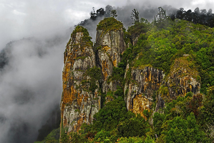 Pillar Rocks, Kodaikanal - Dindigul to Kodaikanal - Trips of Karthi Travels