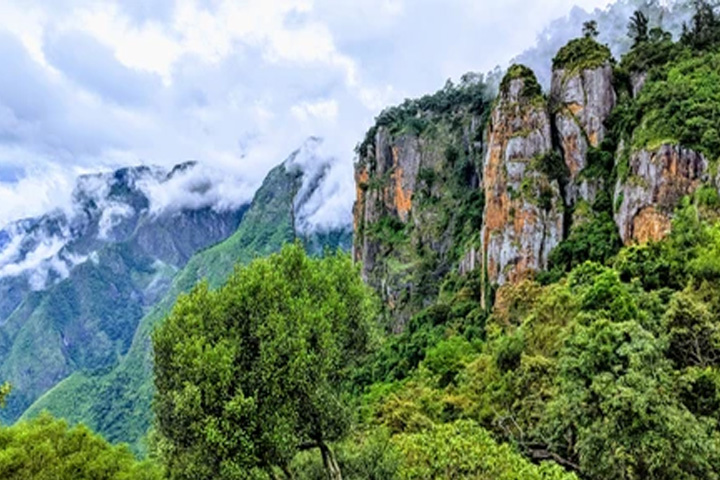 Pillar Rocks, Kodaikanal - Dindigul to Kodaikanal - Trips of Karthi Travels