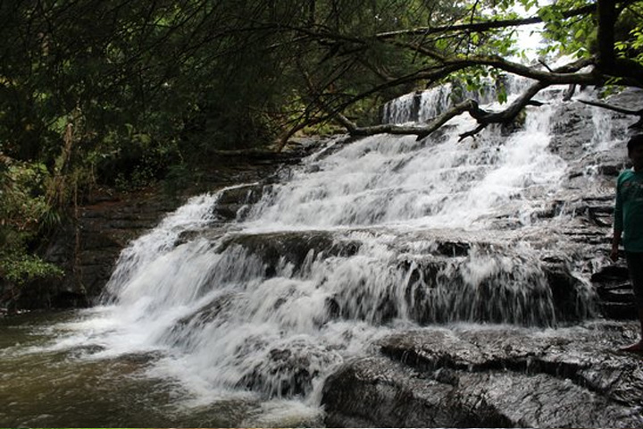 Vattakanal Waterfalls, Kodaikanal - Dindigul to Kodaikanal - 
                                    Trips of Karthi Travels