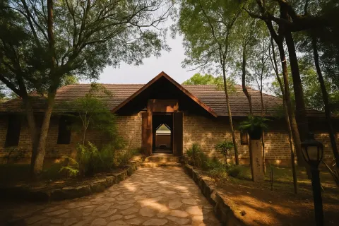 Plan your trip to DakshinaChitra in Chennai with Karthi Travels® - View 4