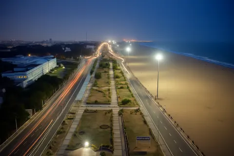 Plan your trip to Marina Beach in Chennai with Karthi Travels® - View 2