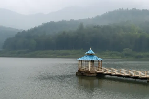 Hirekolale Lake in Chikmagalur - tourist attraction to visit with Karthi Travels
