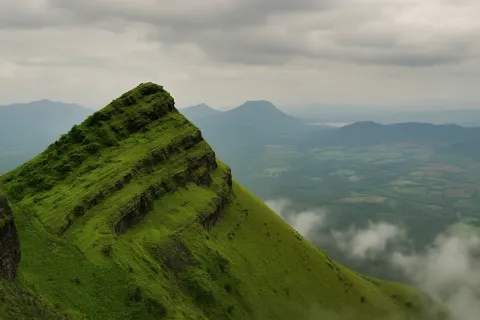 Plan your trip to Z Point (Mullayanagiri Viewpoint) in Chikmagalur with Karthi Travels® - View 2