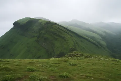 Plan your trip to Z Point (Mullayanagiri Viewpoint) in Chikmagalur with Karthi Travels® - View 3