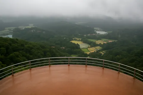 Plan your trip to Raja’s Seat in Coorg with Karthi Travels® - View 3