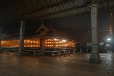 Plan your trip to Chottanikkara Bhagavathy Temple in Kochi with Karthi Travels® - View 4