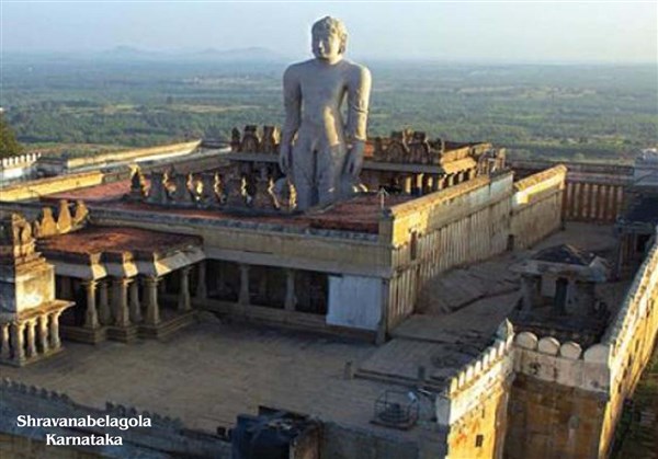 Bahubali Gomateshwara Temple, Shravanabelagola - Karthi Travels | Gudiyatham - Karnataka Temples Tour