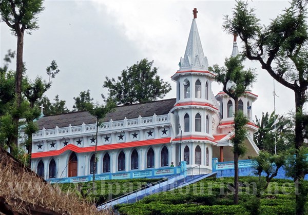 Annai Velankanni Church, Valparai - Karthi Travels® | Dindigul - Valparai Tour