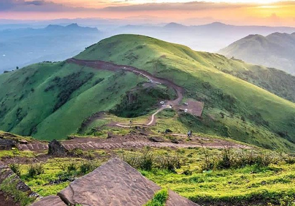 Thanjavur to Chikmagalur 4 Day Tour by Karthi Travels