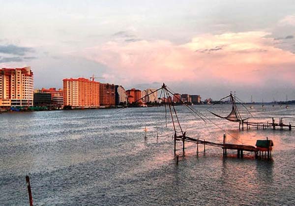 Vaniyambadi to Munnar, Alleppey, Cochin 4 day tour package by Karthi Travels, rated 4.6 stars