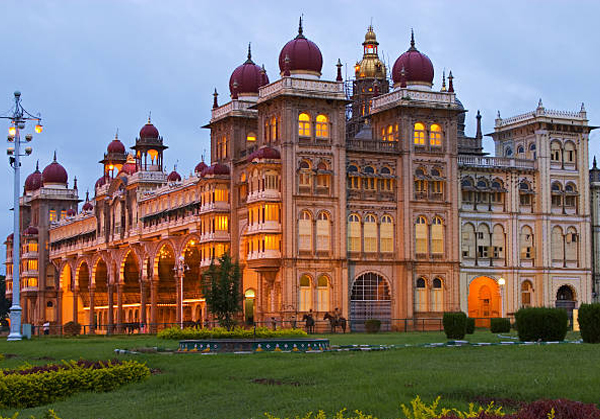 Madurai to Mysore 3 Day Tour by Karthi Travels